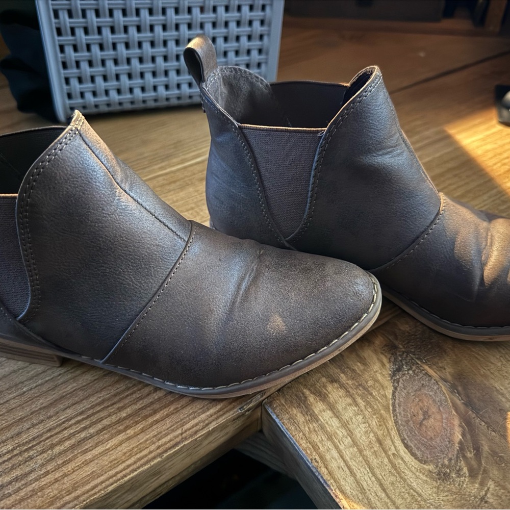 Rocket Dog Brown Ankle Booties